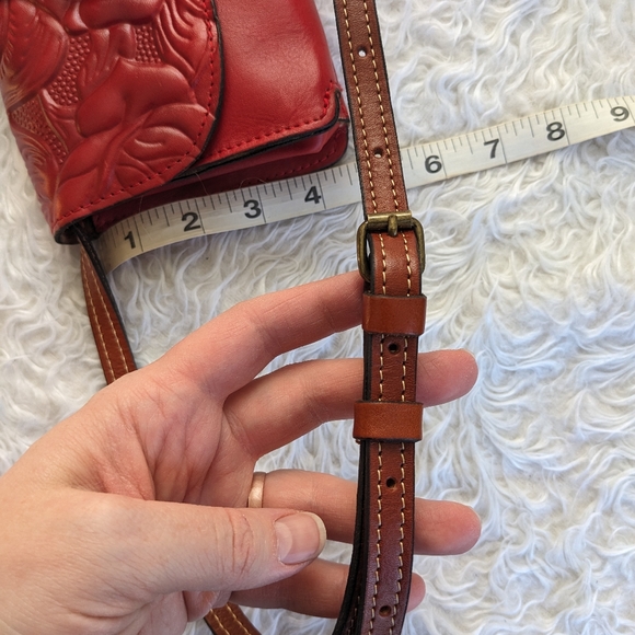 Patricia Nash Torri Red Leather Crossbody - Picture 8 of 12